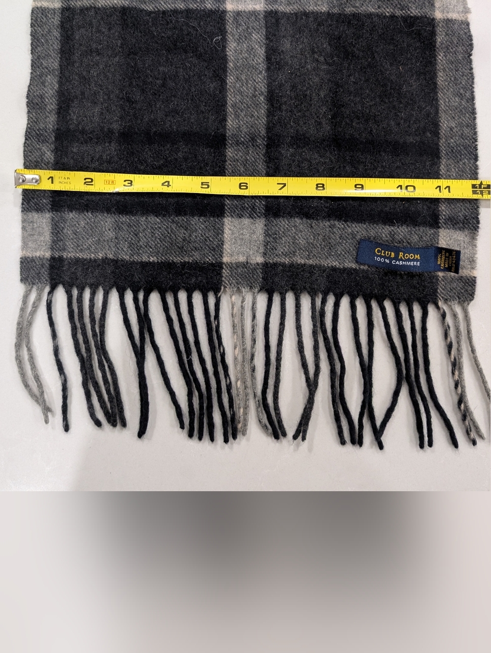 Club Room 100% Cashmere Black & Grey Plaid Scarf - Picture 5 of 6